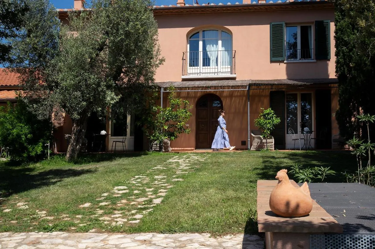 Agriturismo Tra Gli Ulivi, Chiappini Winery Bolgheri Italy