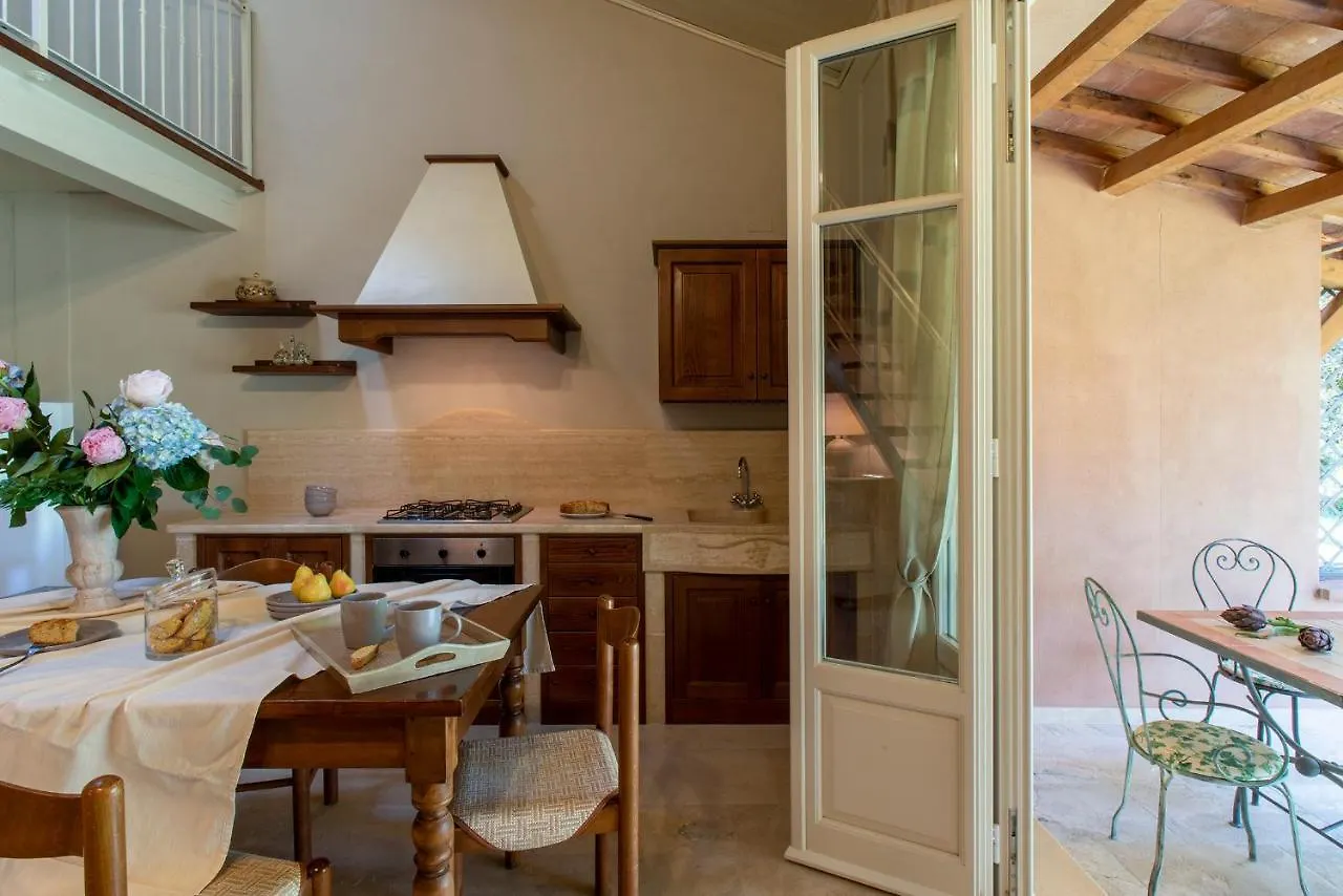 Farm stay Agriturismo Tra Gli Ulivi, Chiappini Winery Bolgheri